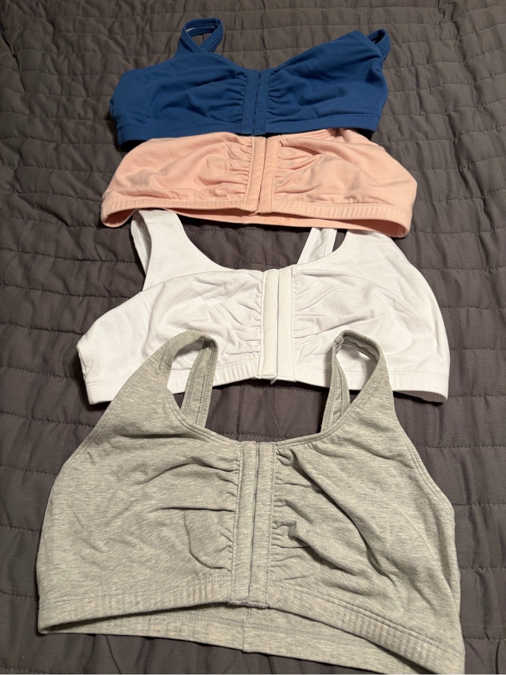 Set of 4 Front-Closure Seamless Bralettes/ post surgery bras